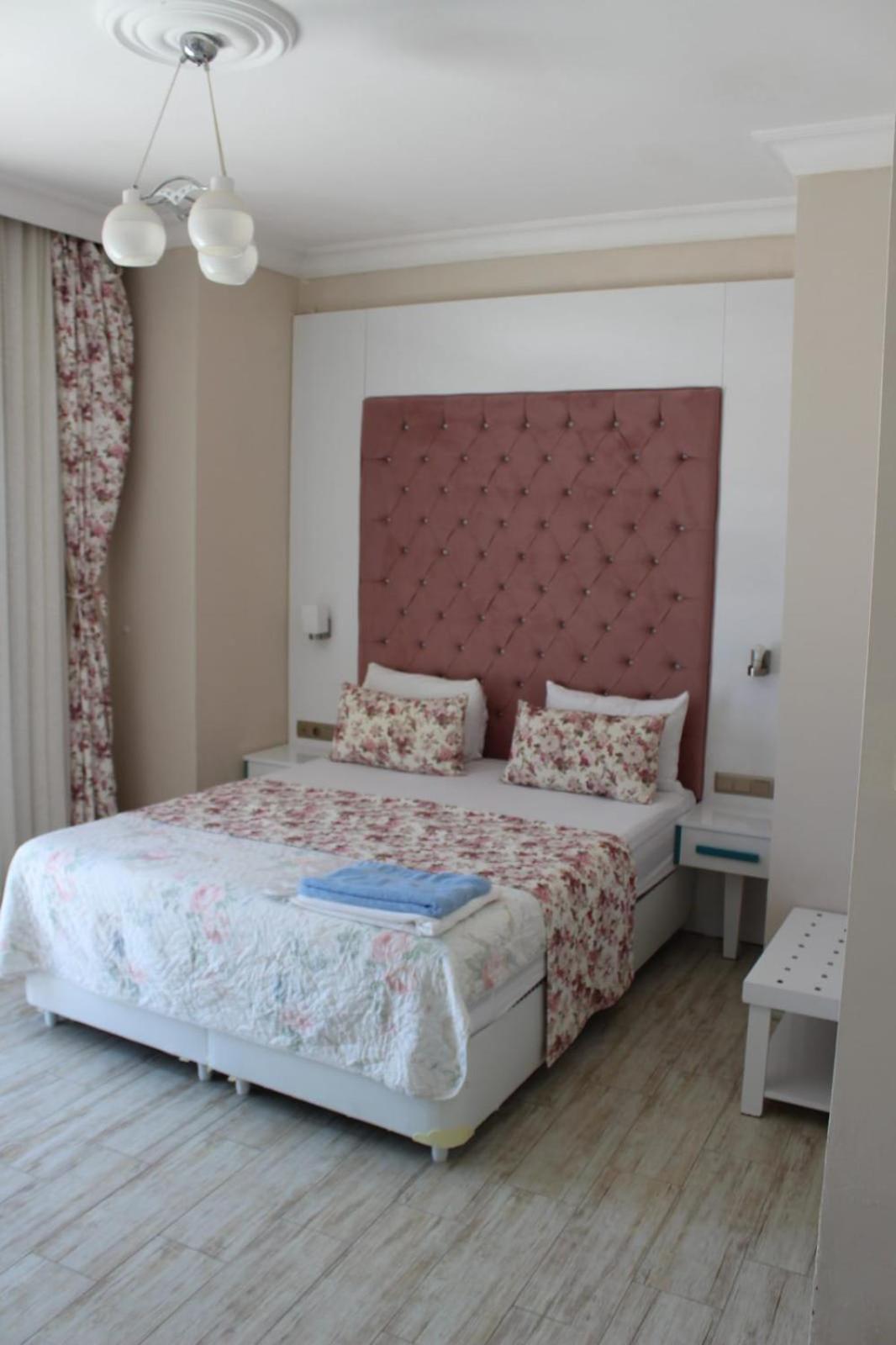 Derin Deniz Otel Karatas  Ngoại thất bức ảnh